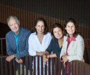 Il Marchese Piero Antinori con le figlie Albiera, Allegra e Alessia – ph Sara Matthews