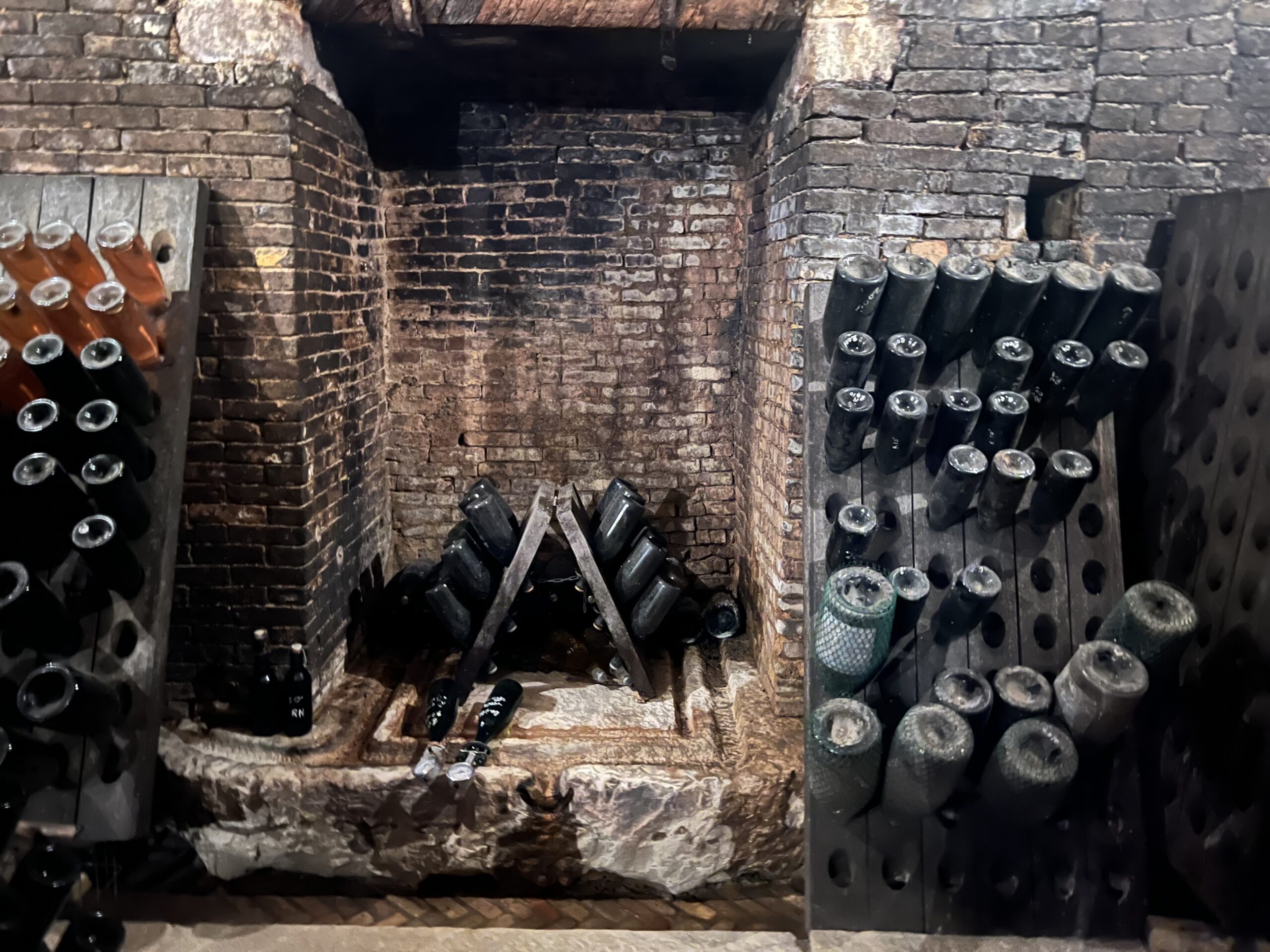 La cantina sotteranea di D’Arapri