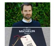 In alto Gwendal Poullennec, direttore internazionale delle Guide Michelin, in basso la Guida Michelin Hotel
