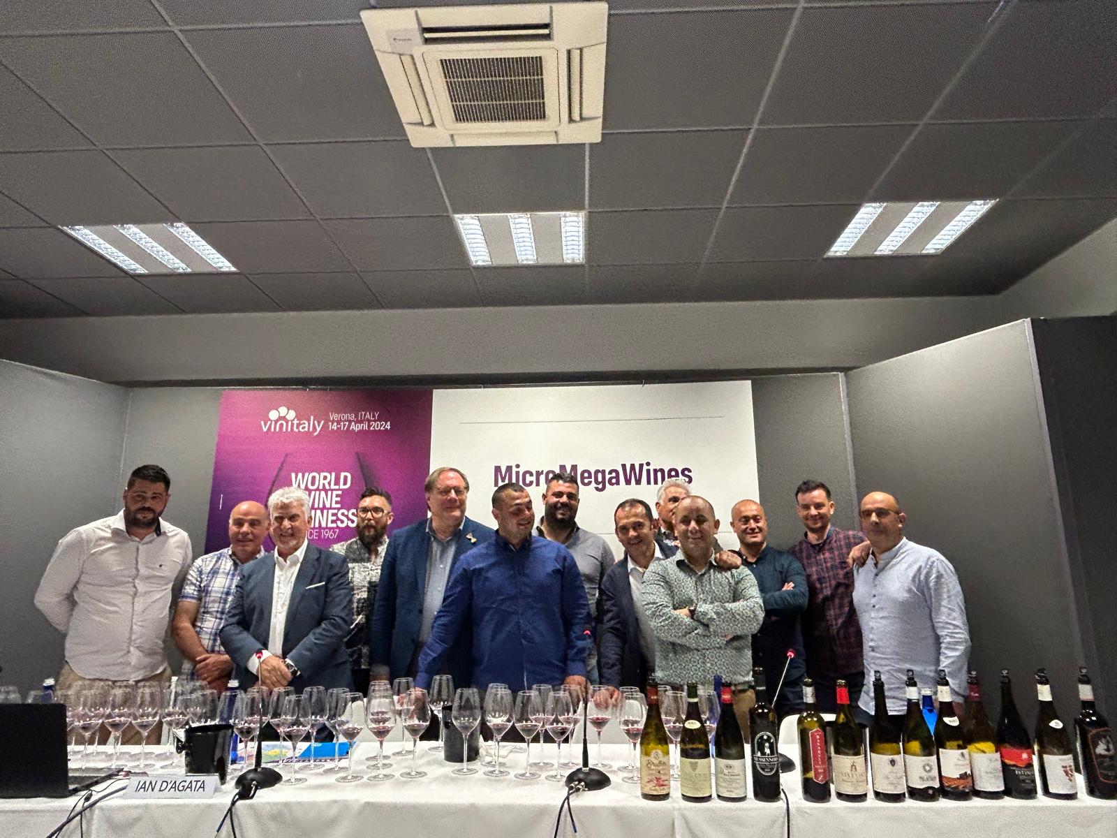 La foto al termine della conferenza sulle sottozone della Mamoiada