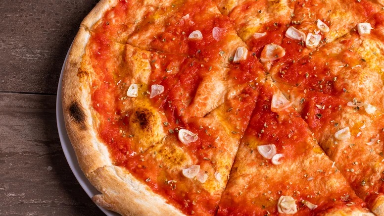 Pizza marinara