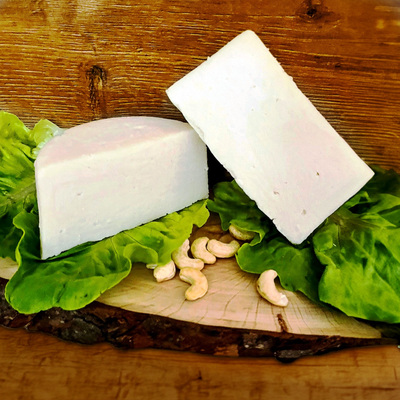 Uno dei formaggi vegani prodotto da due imprenditori romagnoli